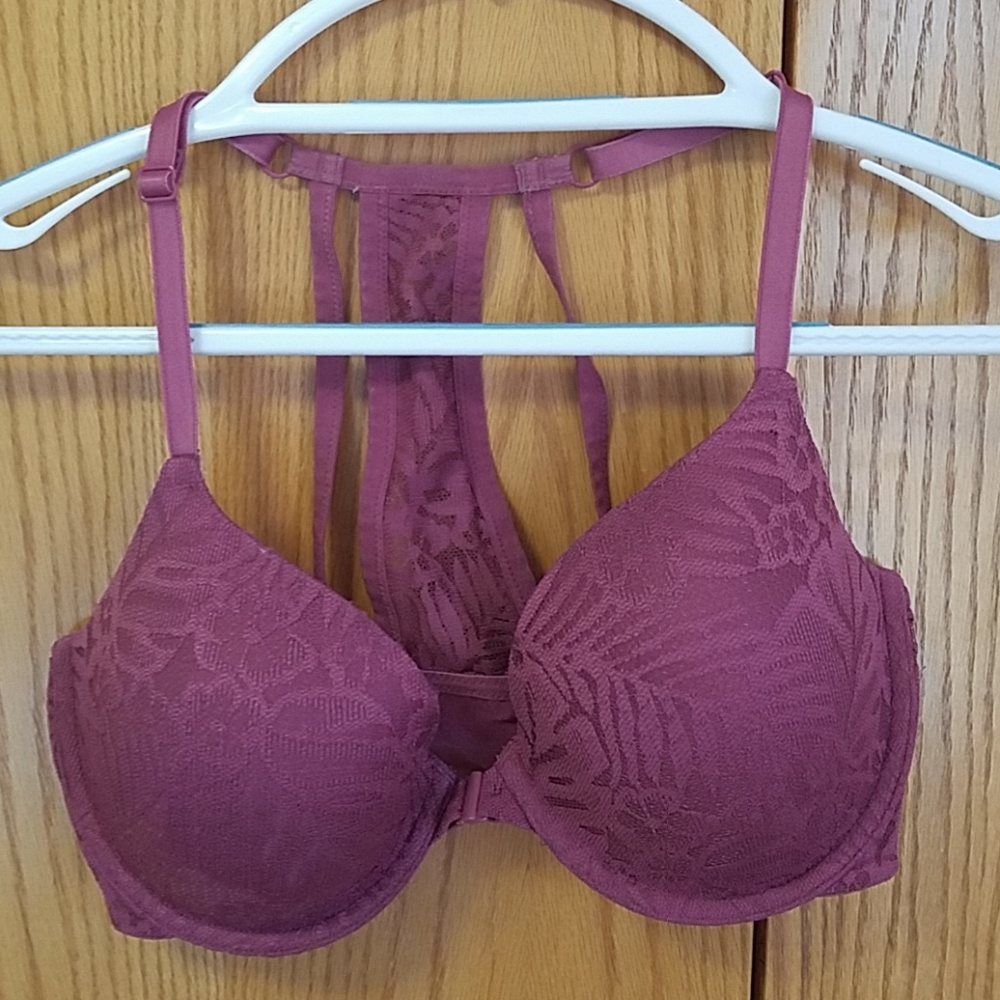 Front clasp pink bra